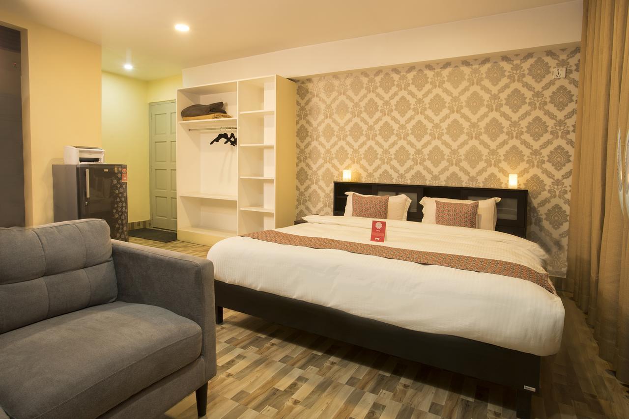 Oyo 131 Hotel Milarepa Катманду Экстерьер фото