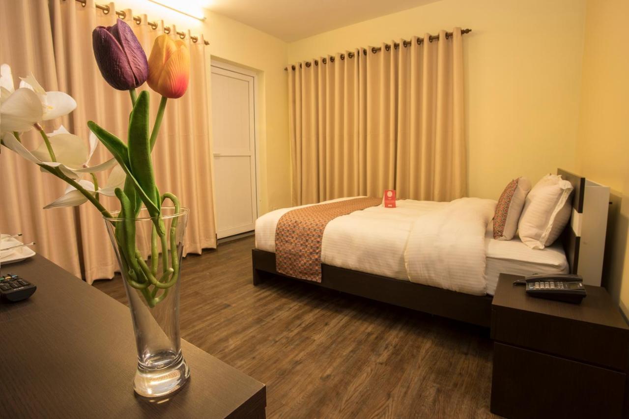 Oyo 131 Hotel Milarepa Катманду Экстерьер фото
